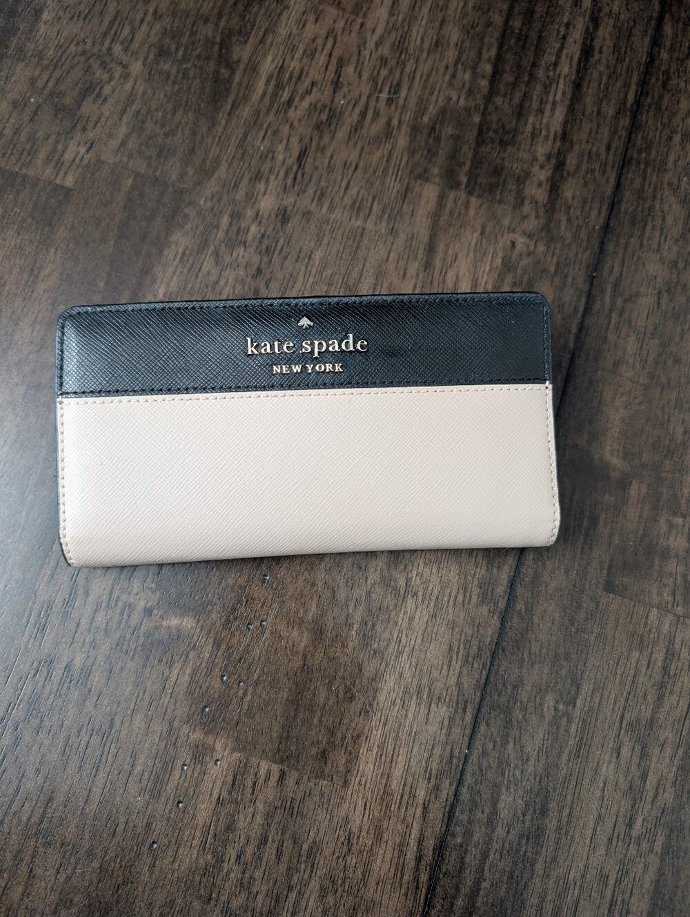 kate spade Two-Tone Leather Continental Wallet - Black & Cream